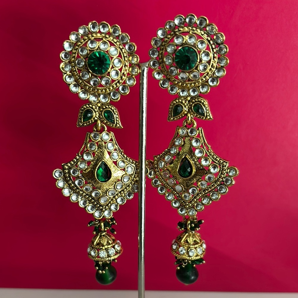 Elegant Gold and Green Dangle Earrings